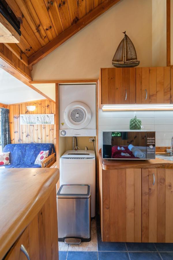 Supacute Character Cottage, Wifi, Sky Tv, Spa Bath, Spa Bath, Dble Kayak And Possibly A Car! Palm Beach Zewnętrze zdjęcie